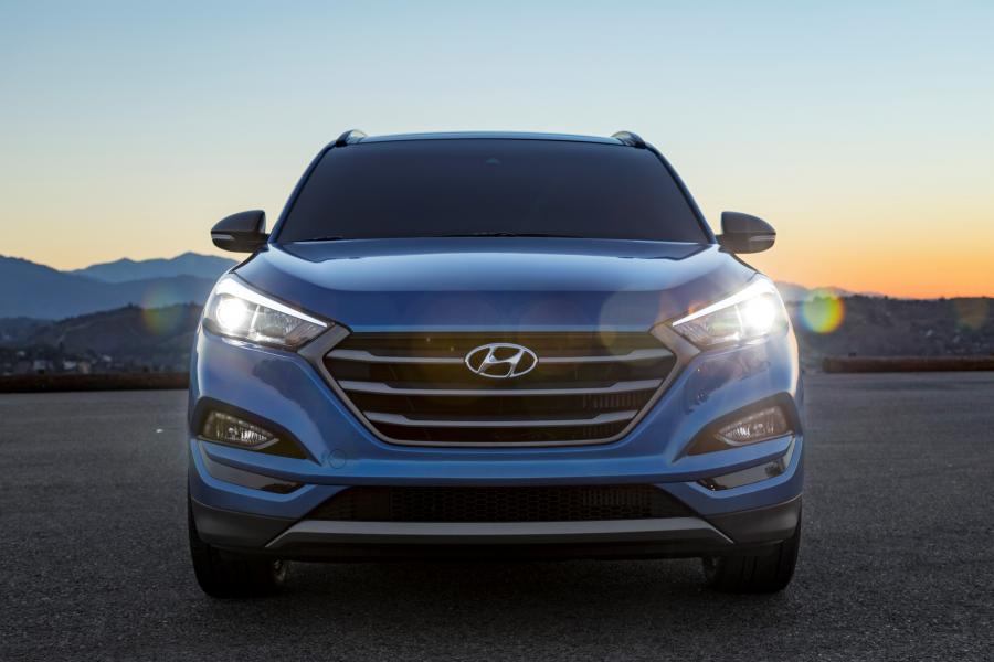  Hyundai Tucson Night 2016 года  (NA) (фото 2 из 10)